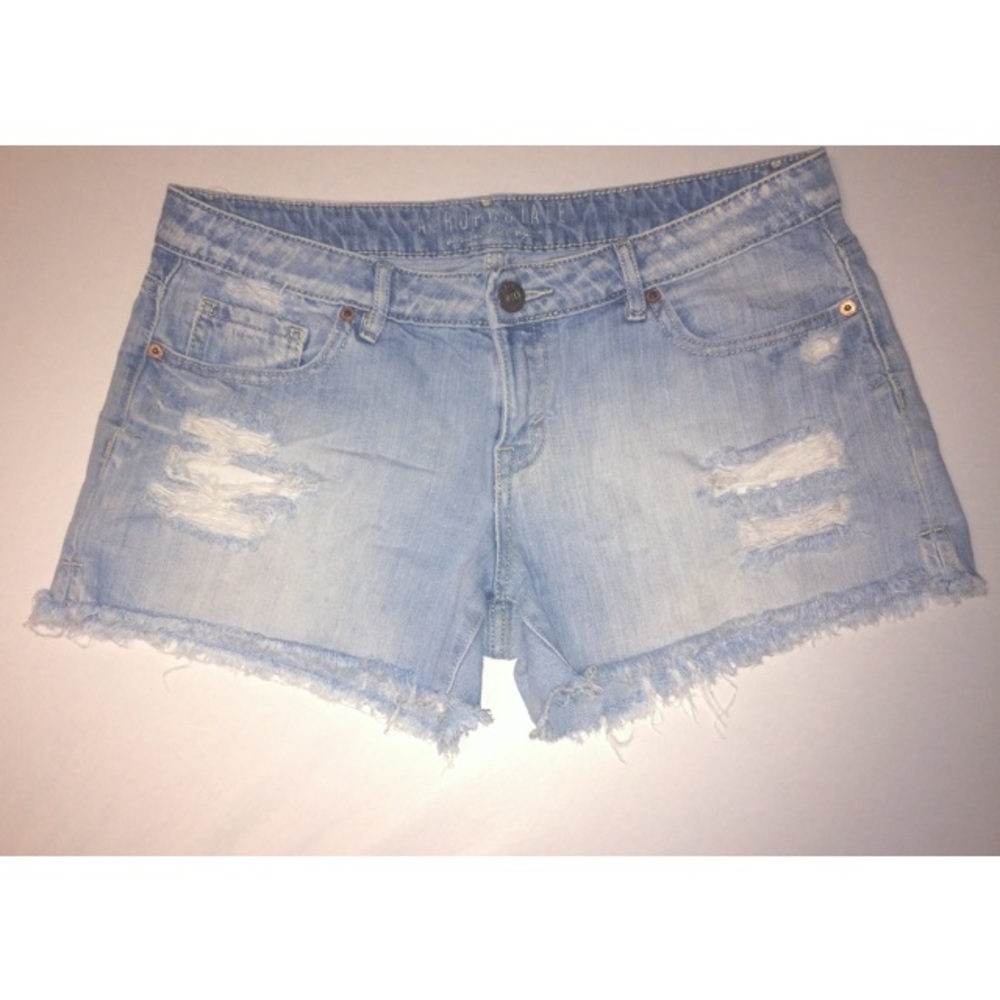 Aeropostale pre-distressed shorts
